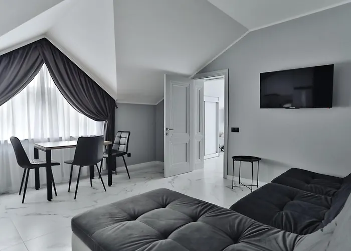 апарт-готель Logos Apartament *